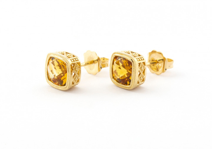 14k Citrine Studs