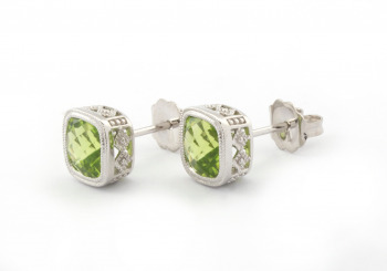 14k Peridot Stud Earrings 14k Peridot Stud Earrings