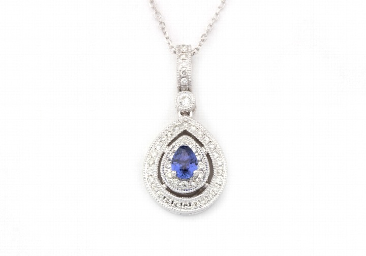 14k Yogo Sapphire Necklace 