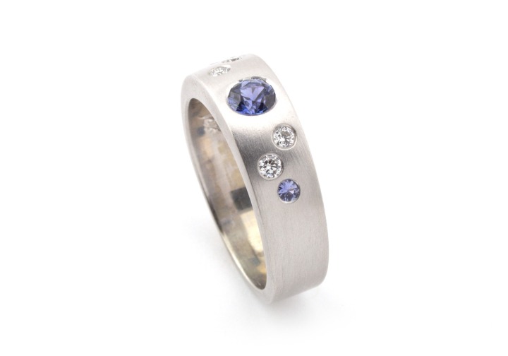 14K Yogo Sapphire and Diamond Ring