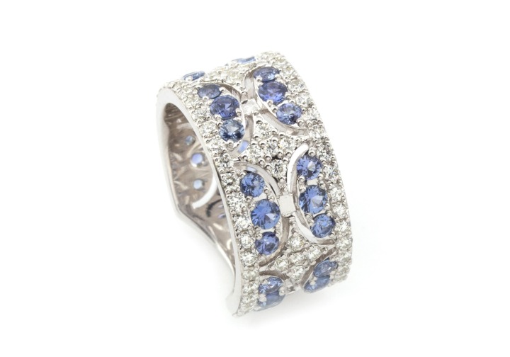 14K Yogo Sapphire and Diamond Ring