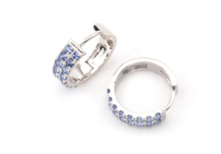 14k Yogo Sapphire Hoop Earrings