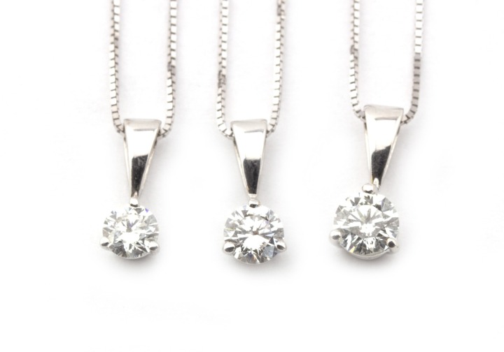 Natural Diamond Solitaire Pendant