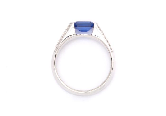 Yogo Sapphire and Diamond Ring