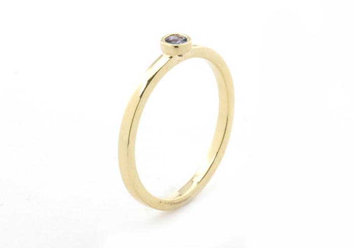14k Yogo Sapphire Stacking Ring