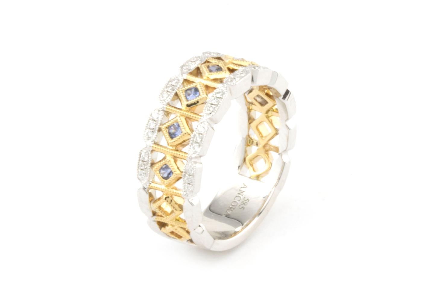 Filigree Yogo Sapphire Ring