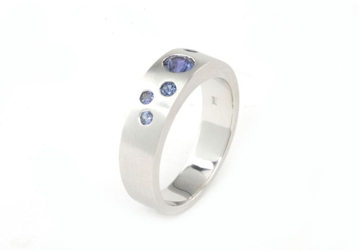 14K Yogo Sapphire and Diamond Ring