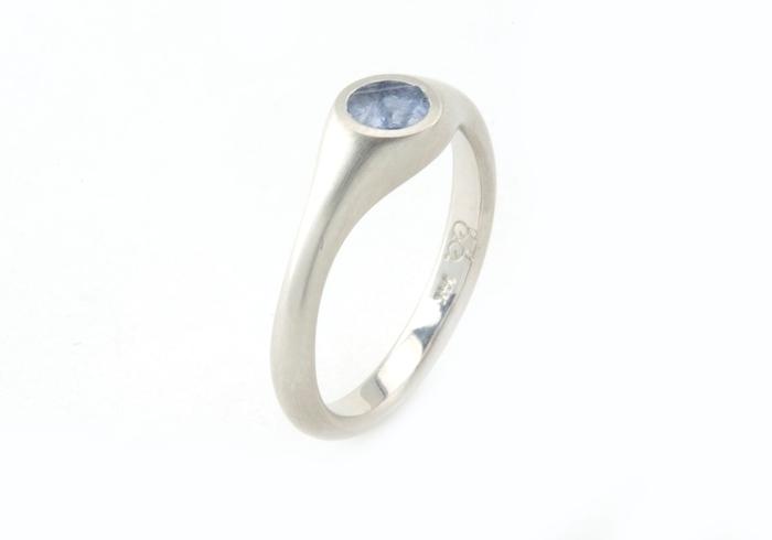 Aurum Signet Ring