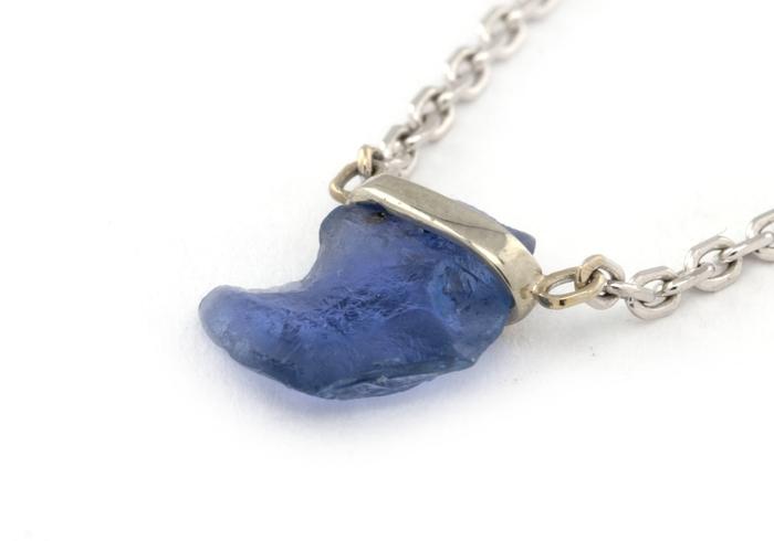 Aurum Wrapped Pendant