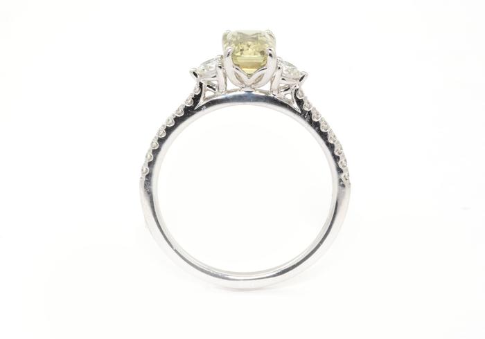 14k Montana Sapphire Ring