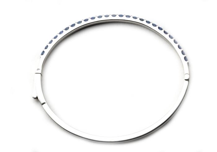 14k Yogo Sapphire Bangle