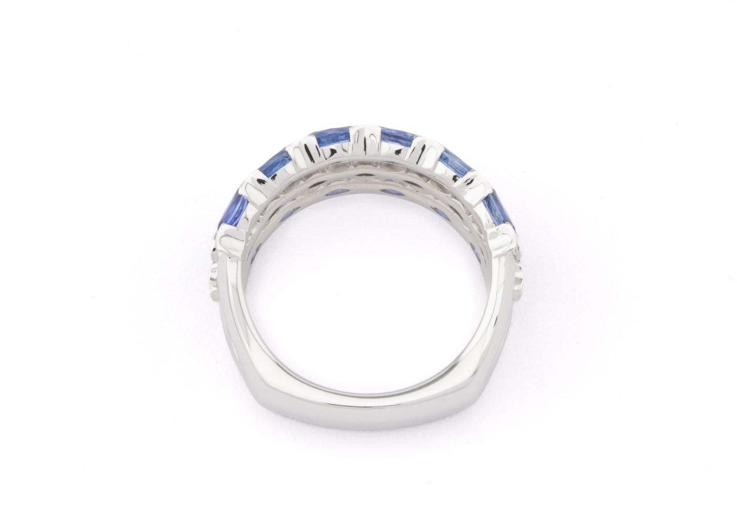 Aurum Marquise Ring