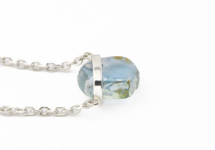 aurum wrapped pendant