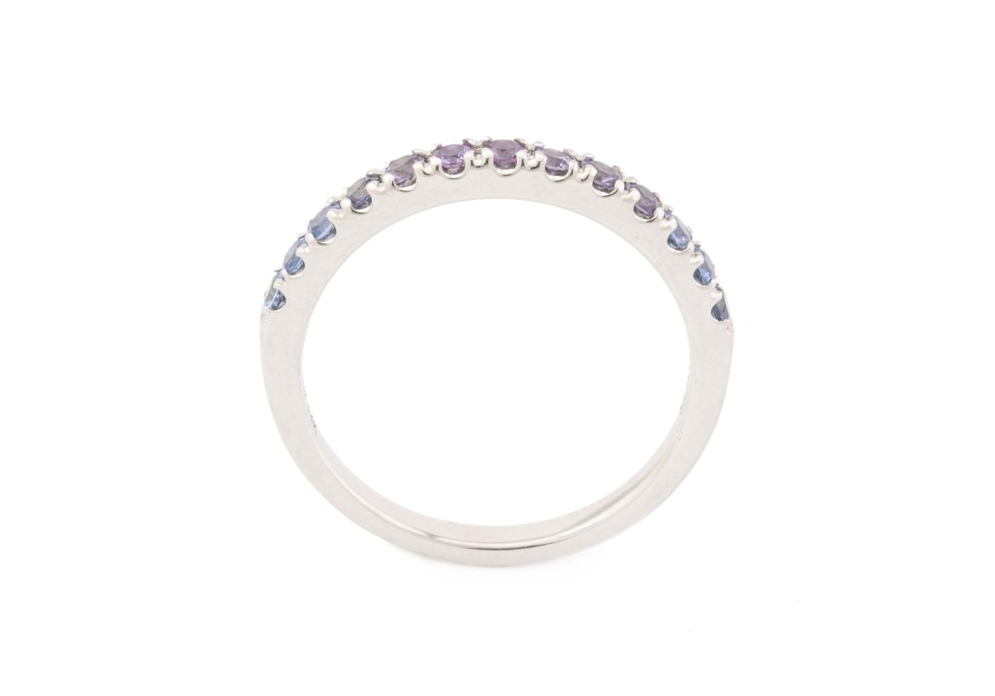 14k Yogo Sapphire Band 