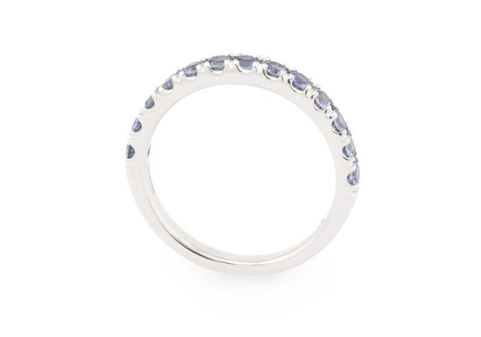 14k Yogo Sapphire Band