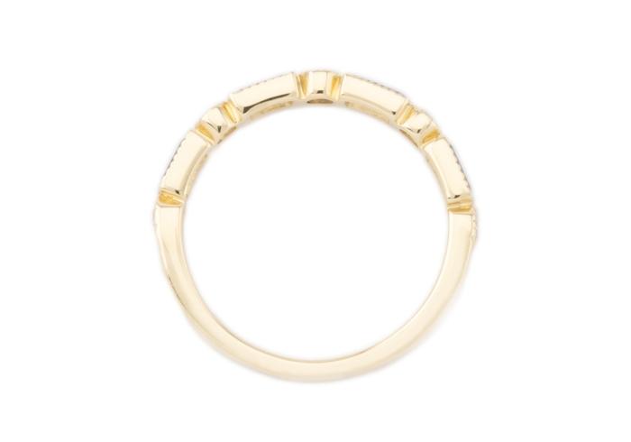 14k Yogo Sapphire Band