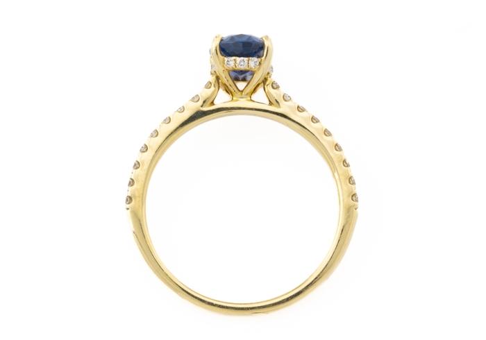 14k Yogo Sapphire and Diamond Ring