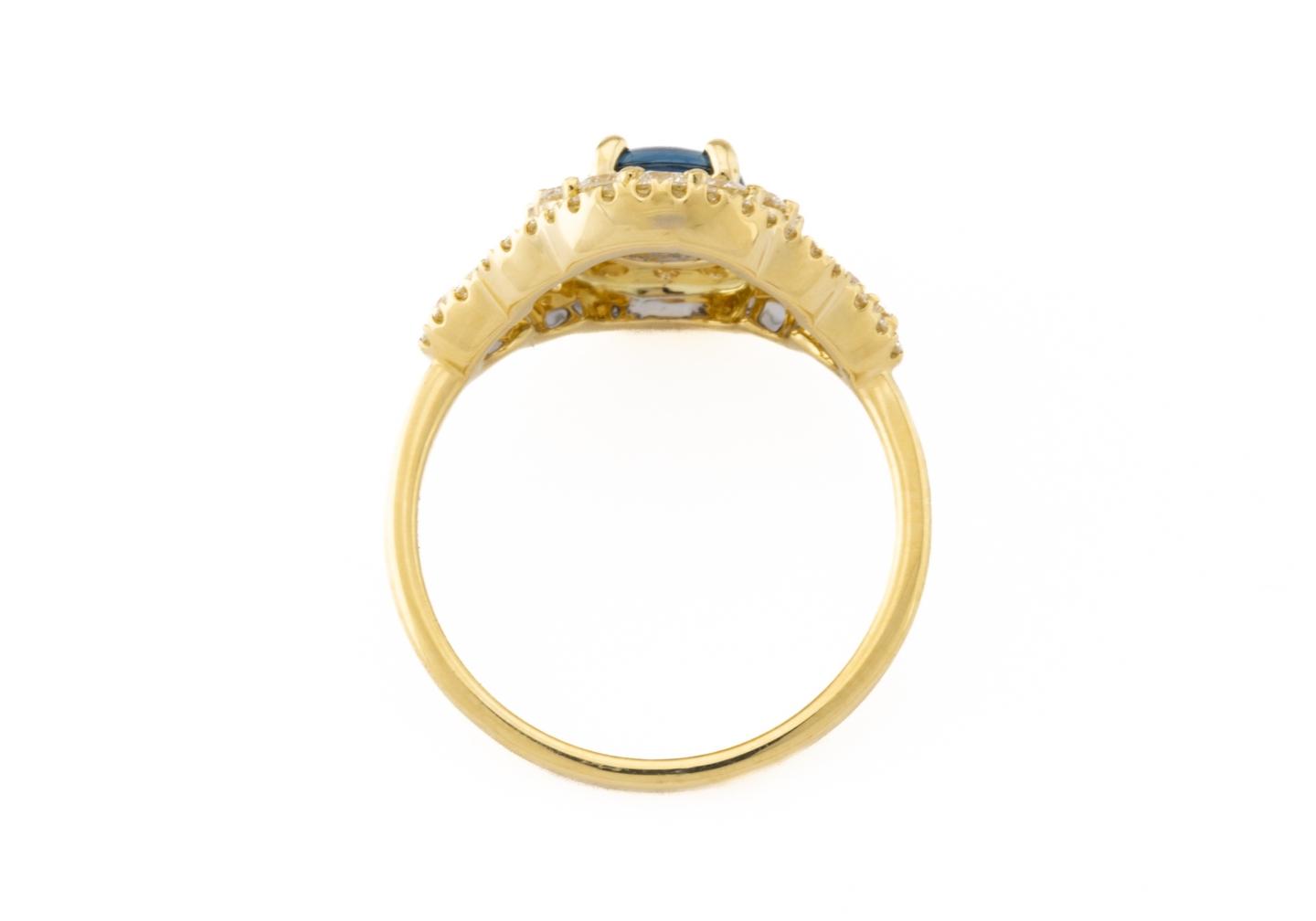 14k Yogo Sapphire ring