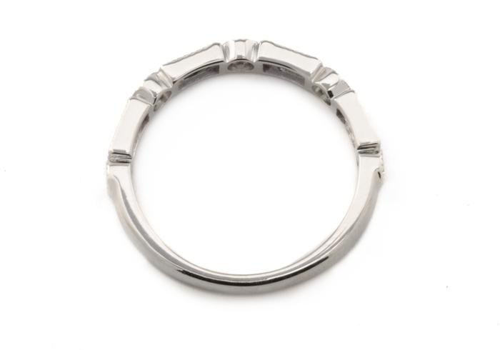 14k Yogo Sapphire Band