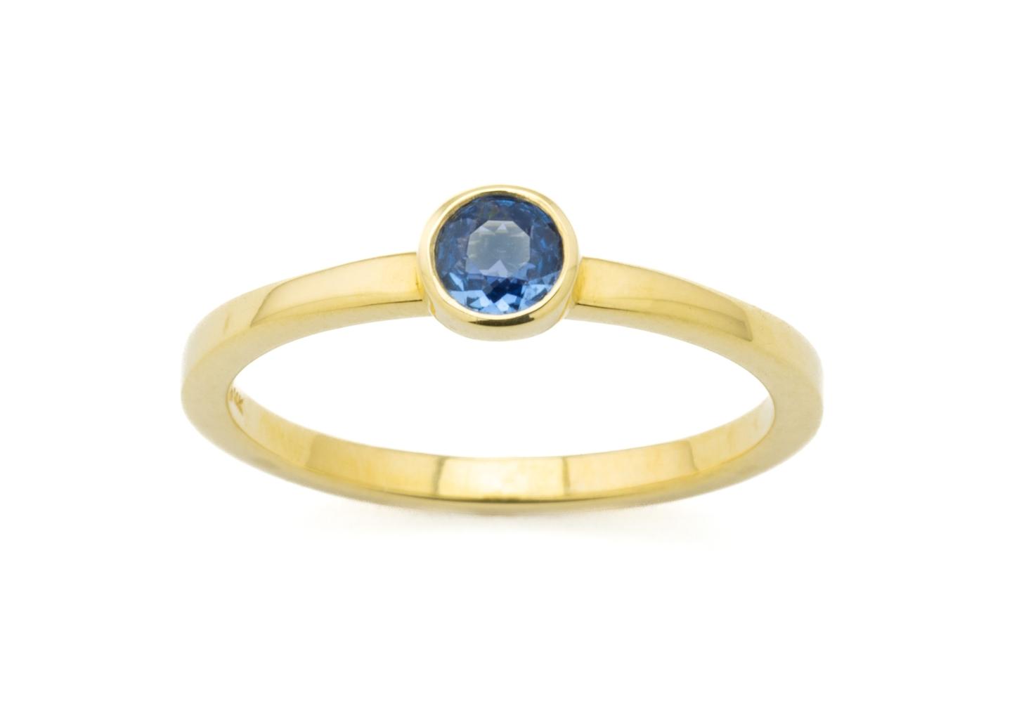 14k Yogo Sapphire Ring