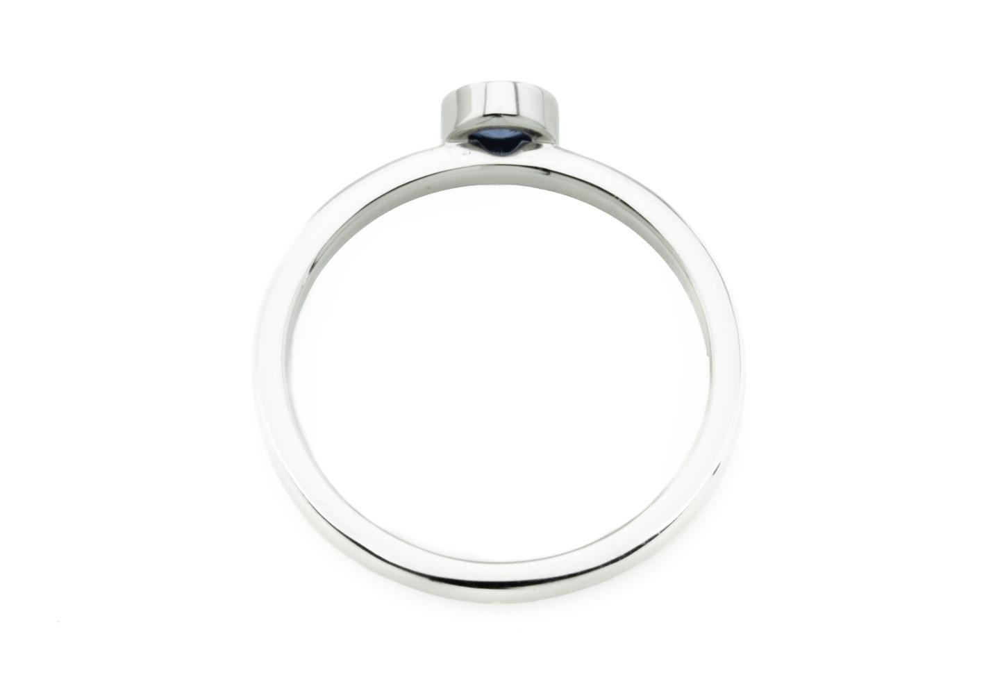 14k Yogo Sapphire Ring