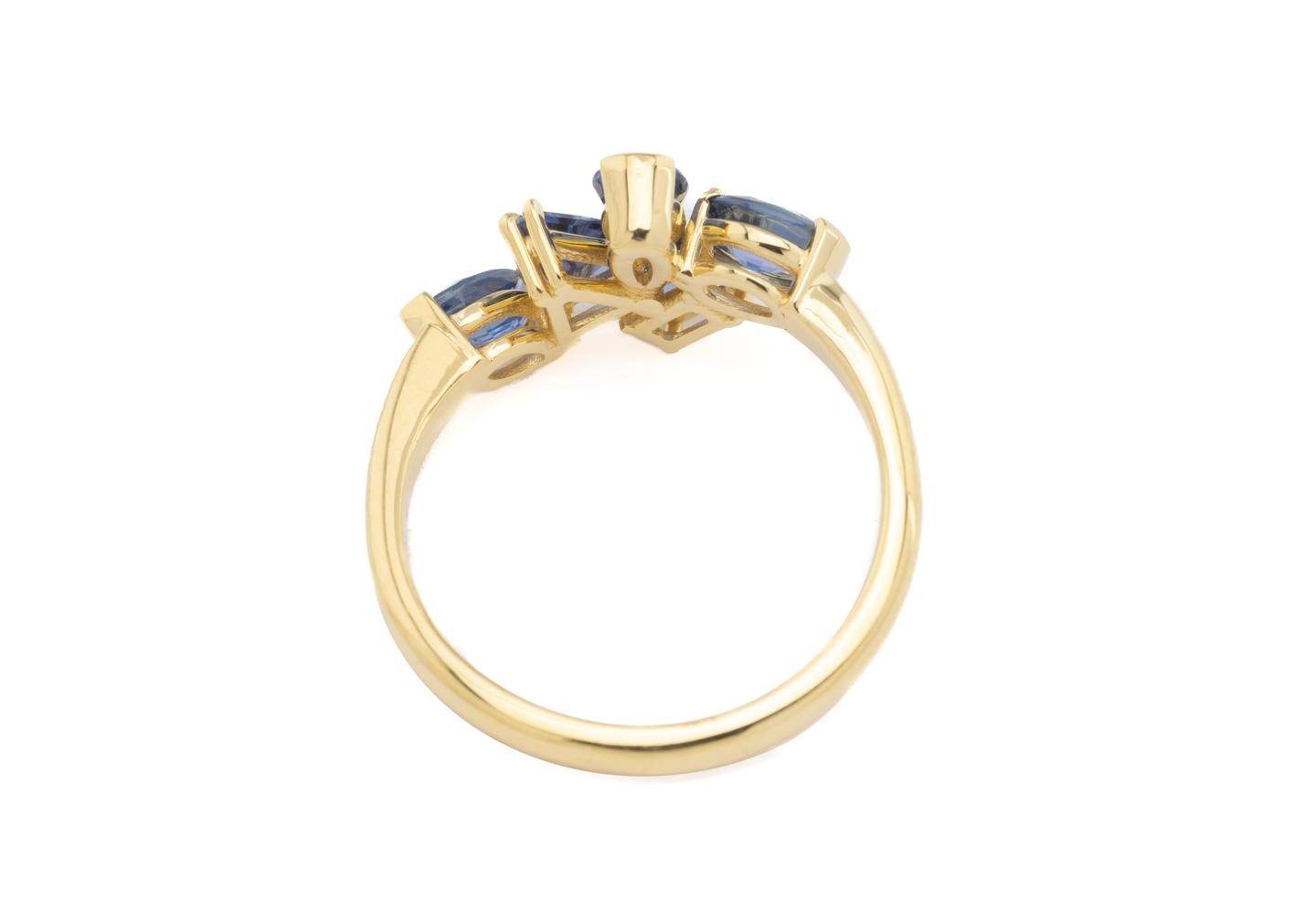 18K Geometric Modern Yogo Ring