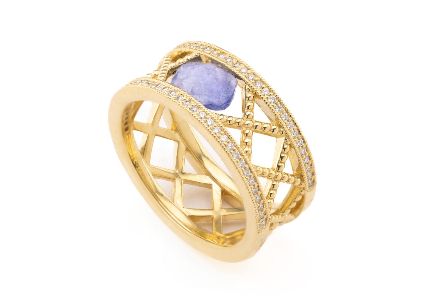 14K Yogo Sapphire Filigree Ring