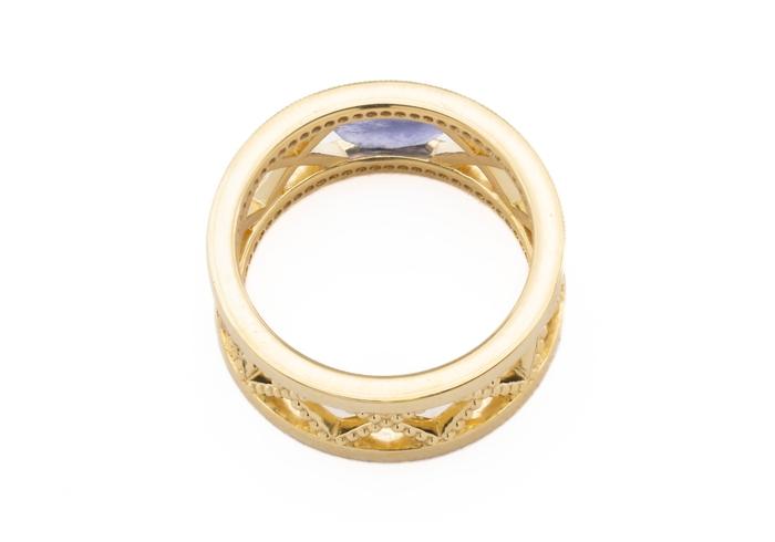 14K Yogo Sapphire Filigree Ring
