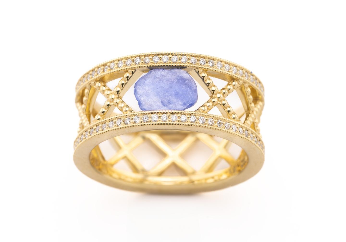 14K Yogo Sapphire Filigree Ring