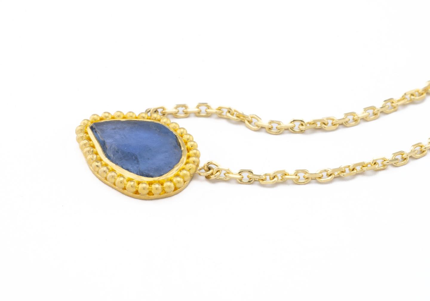 Aurum 22K Granulation Yogo Sapphire Pendant