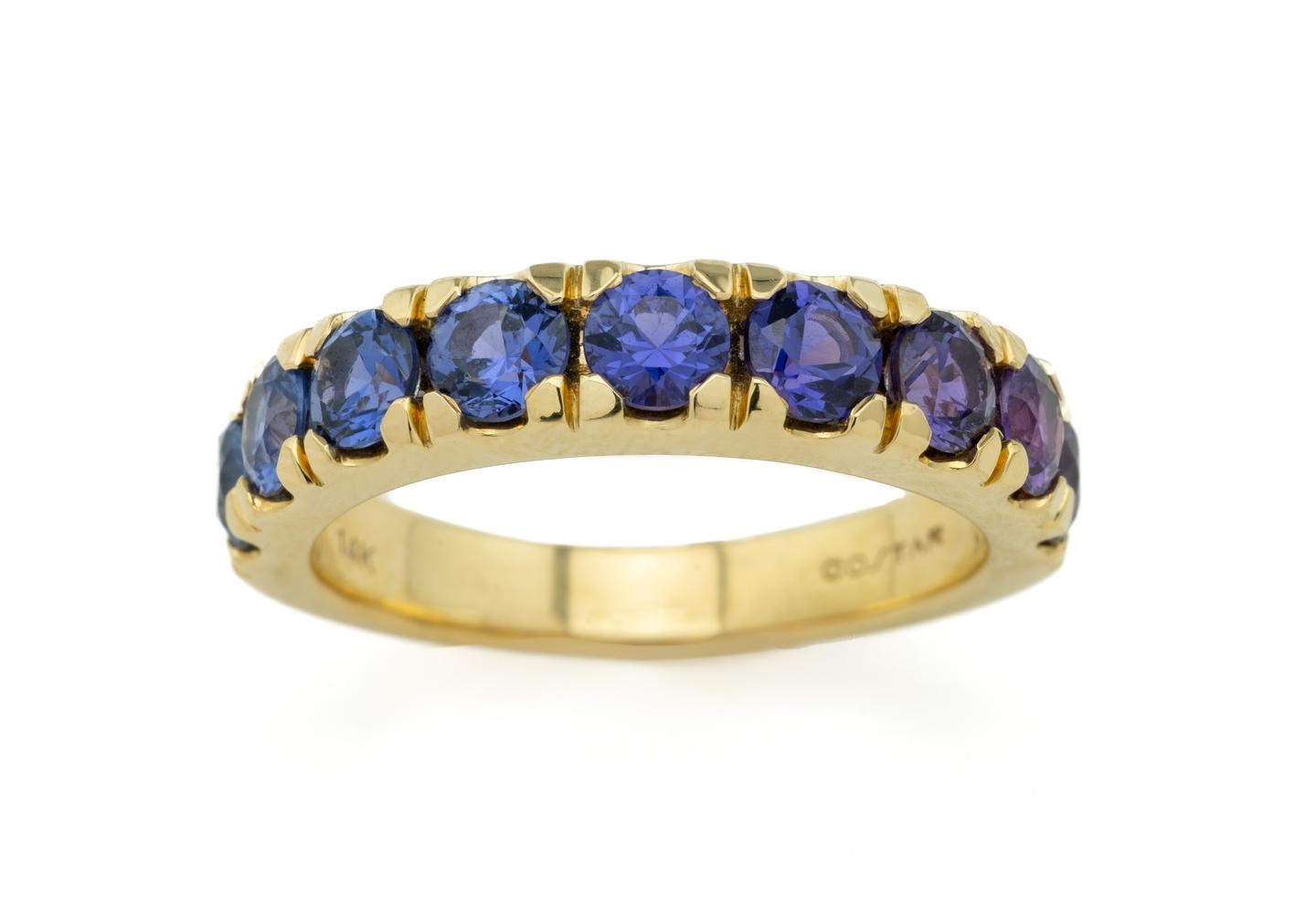 14K Yogo Sapphire Ombre Wedding Band