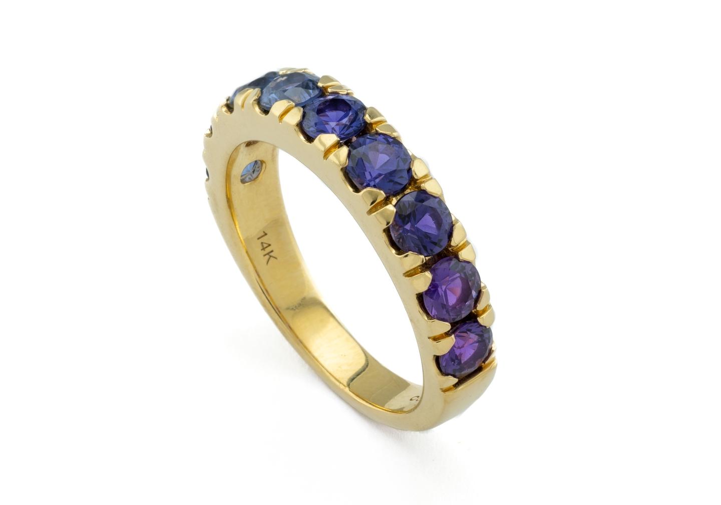 14K Yogo Sapphire Ombre Wedding Band