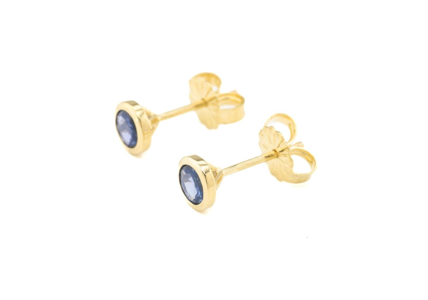 14K Yogo Sapphire Bezel Set Stud Earrings