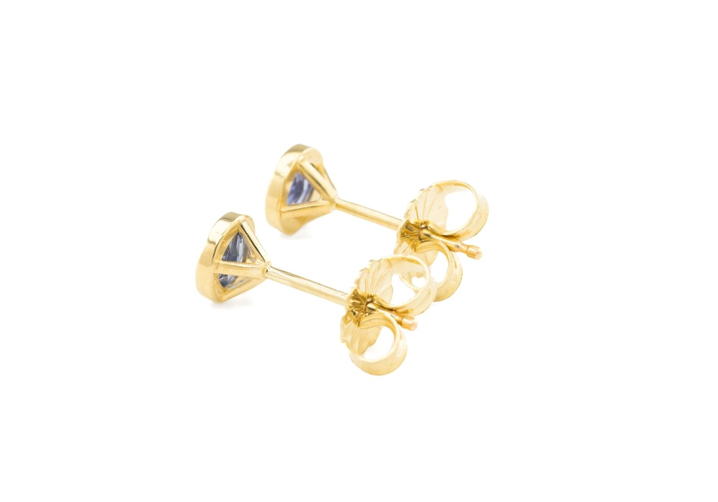 14K Yogo Sapphire Bezel Set Stud Earrings