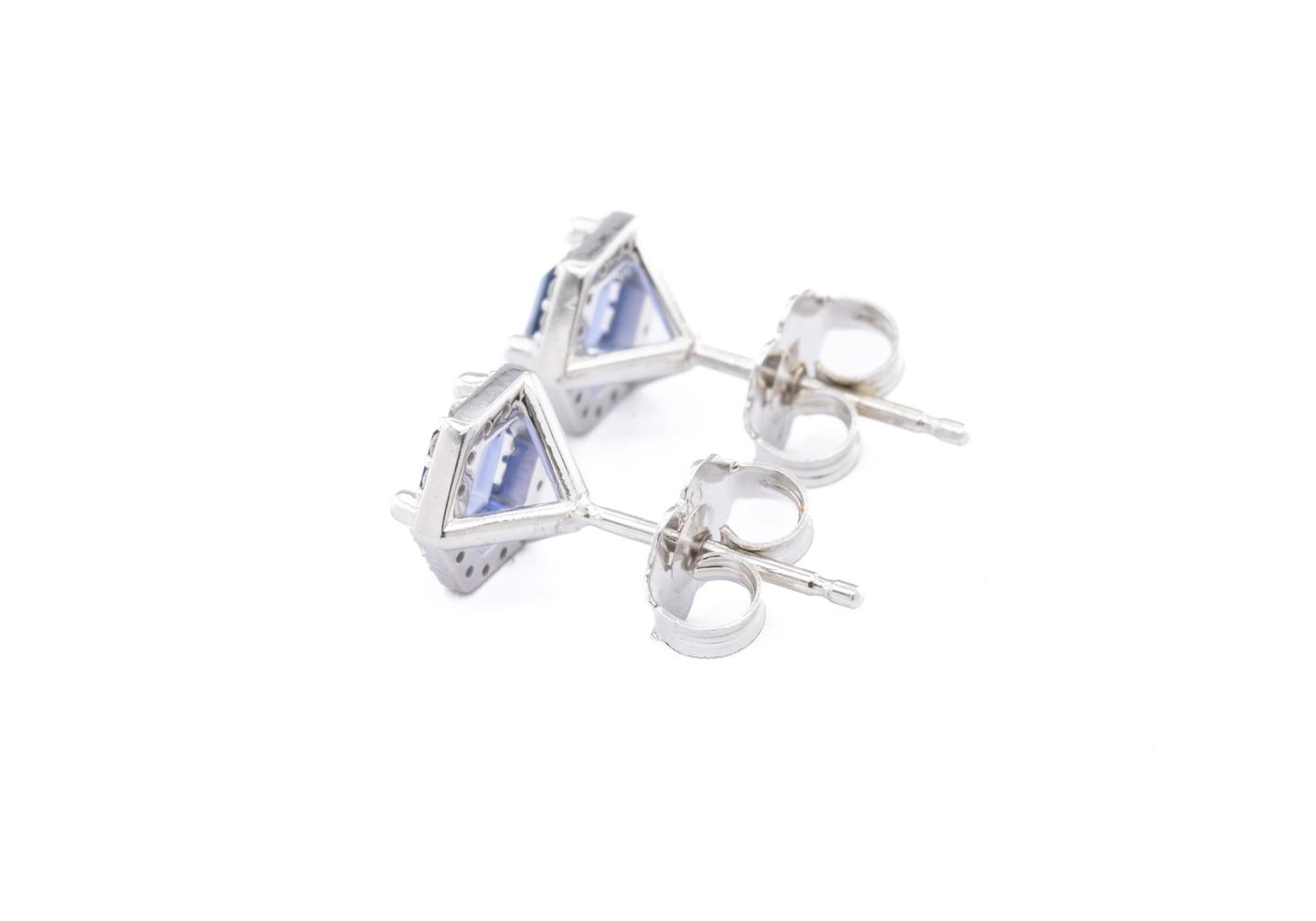 14K Yogo Sapphire Geometric Earrings