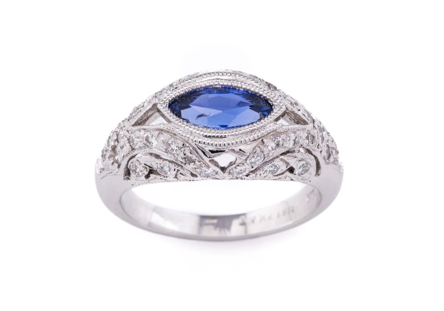 14K Yogo Sapphire Ring