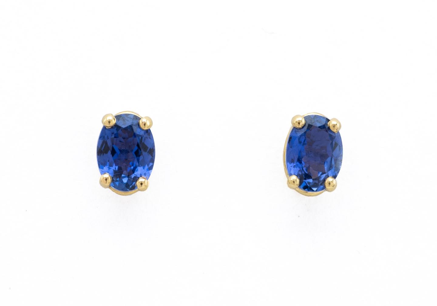 14K Yogo Sapphire Stud Earrings