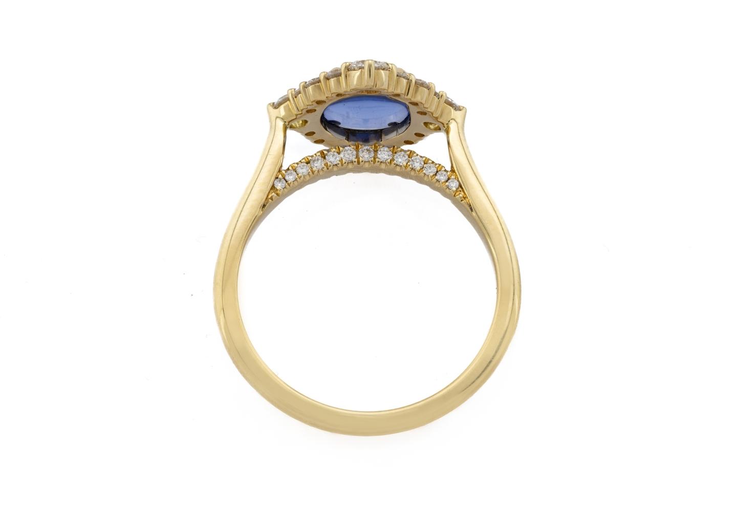 14k Yogo Sapphire ring