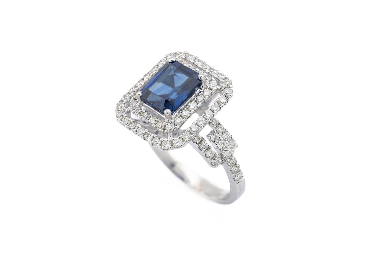 18K Sapphire Ring