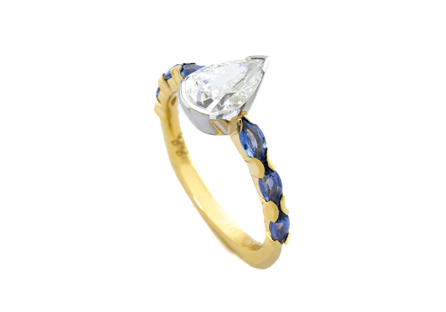 Aurum 18K 1.37ct Diamond and Yogo Sapphire Engagement Ring