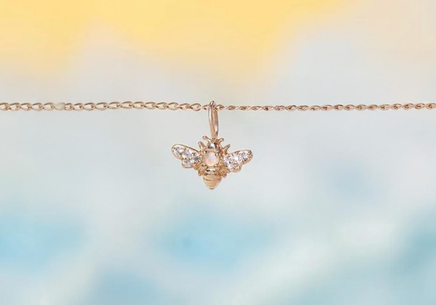 14K Little Bee Single Charm