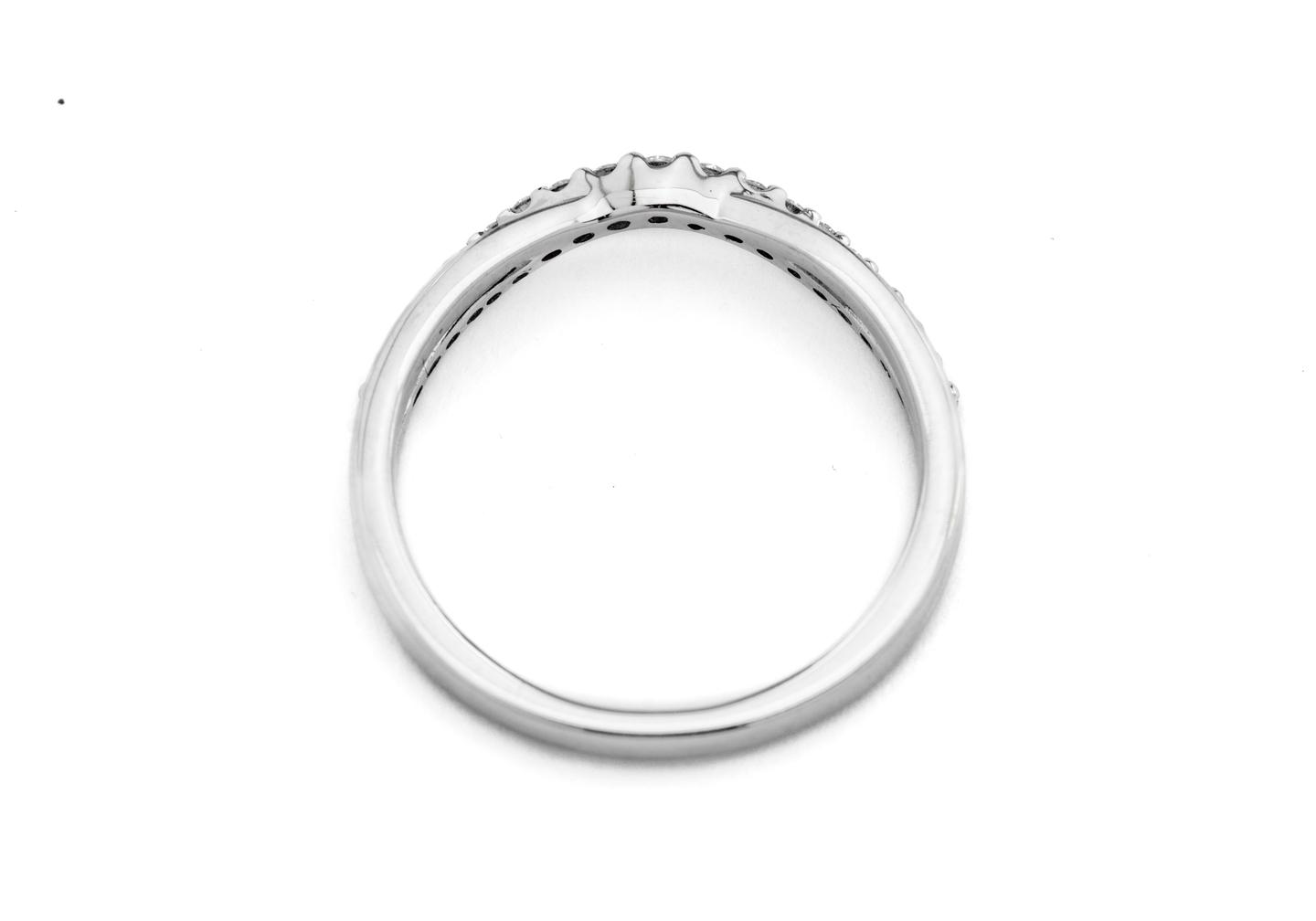 14K Diamond Chevron Band