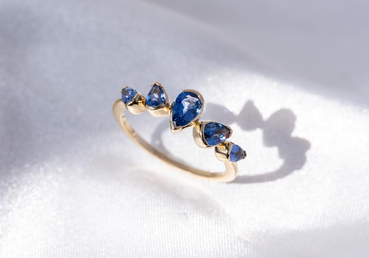 14K Five Stone Pear Shape Yogo Sapphire Ring