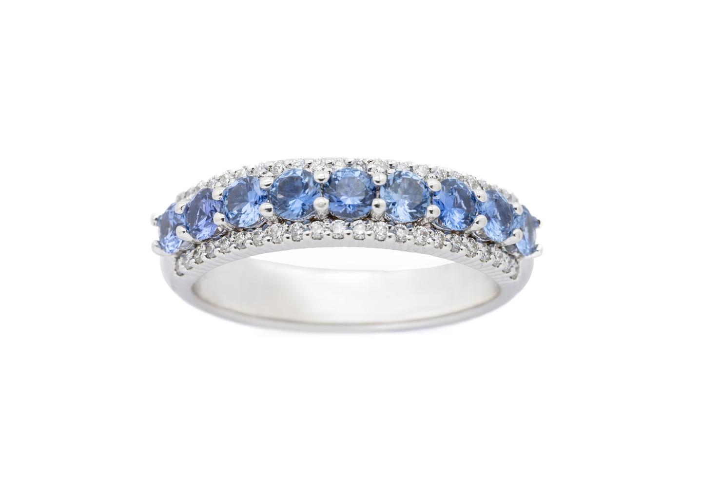 14K Yogo Sapphire & Diamond Pavé Band