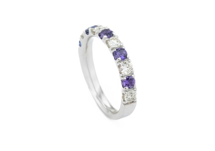 14K Yogo Sapphire & Diamond Alternating Band
