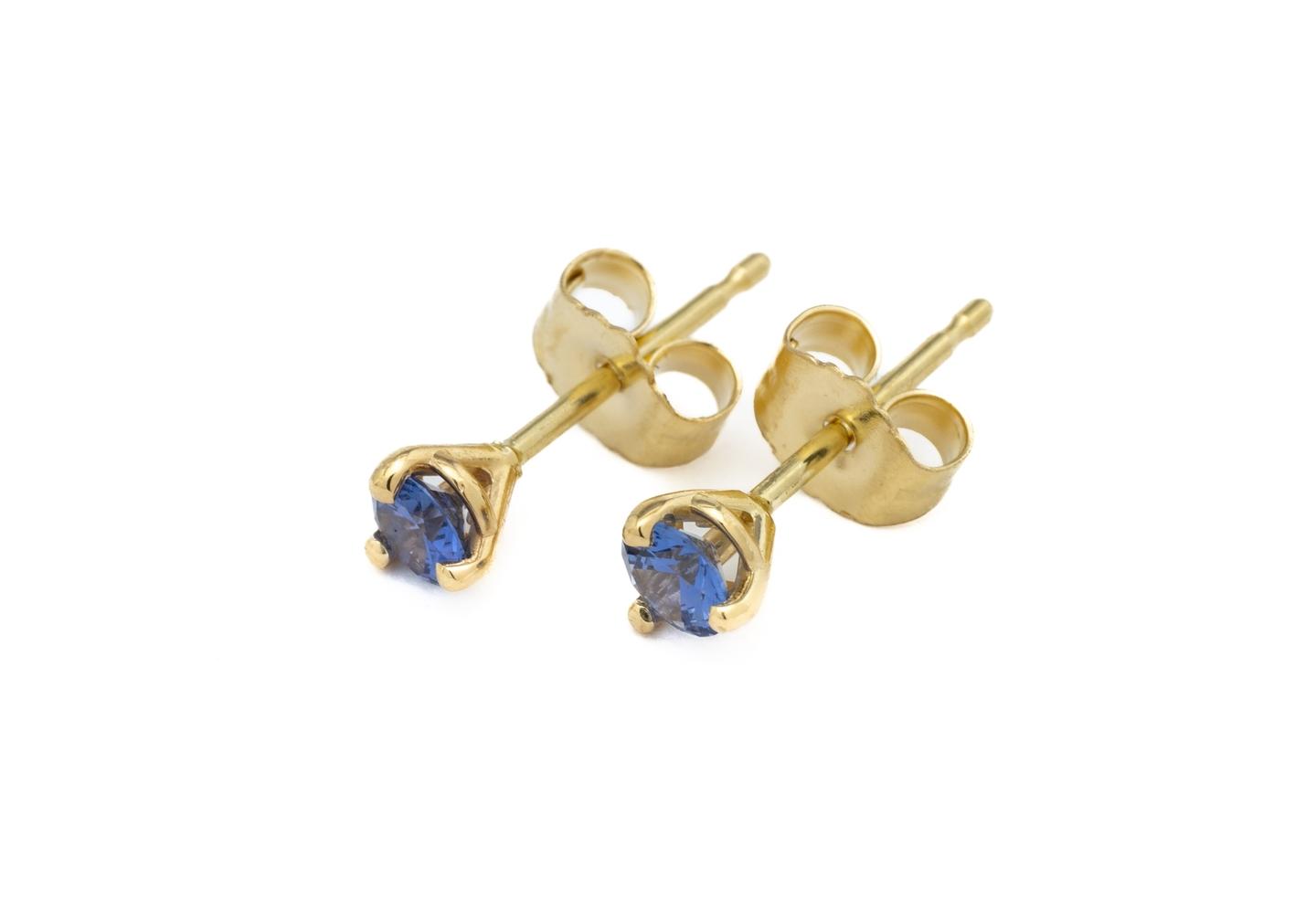14K Yogo Sapphire Three-Prong Stud Earrings