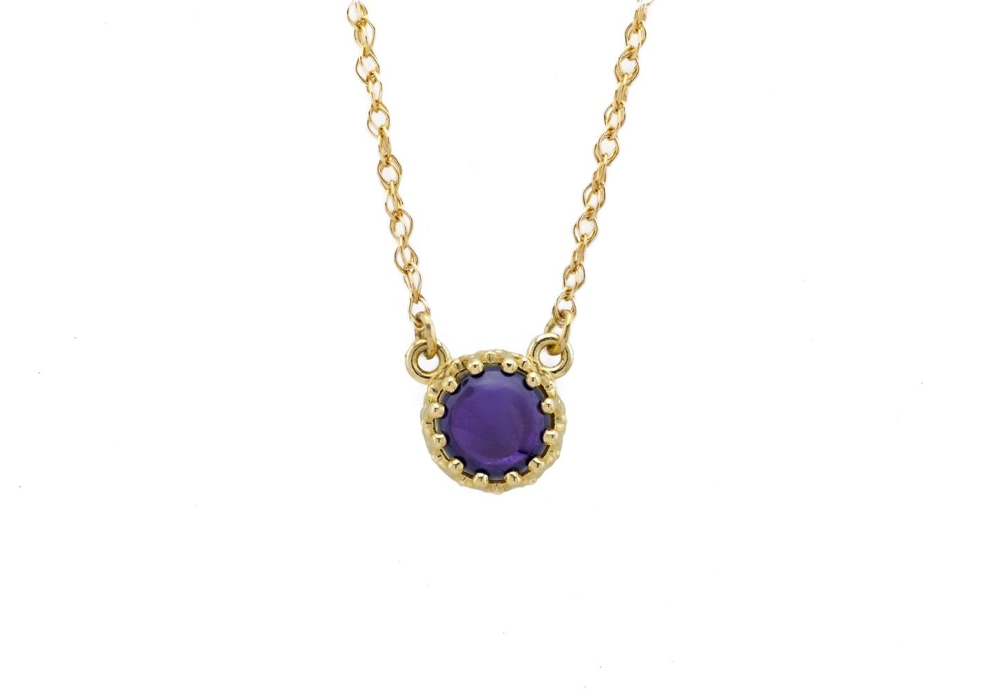 14K Cabochon Cut Yogo Sapphire Pendant