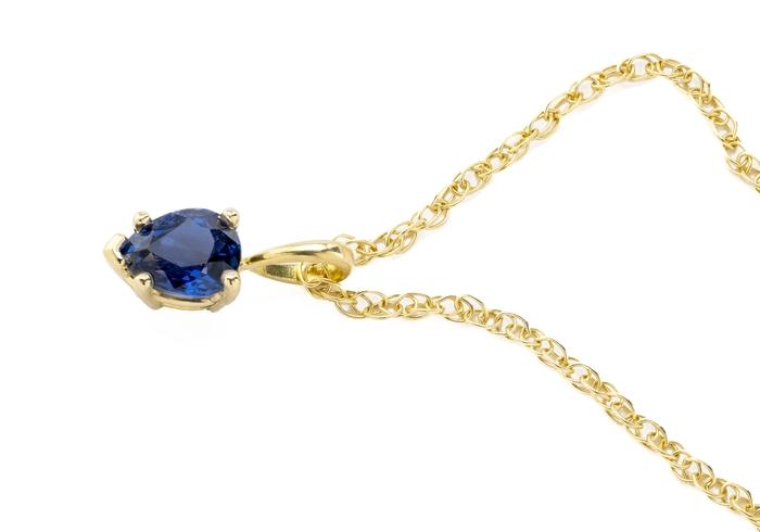 18K Pear Cut Yogo Sapphire Solitaire Pendant