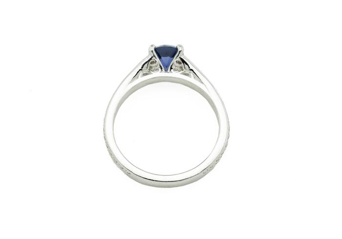 14K 0.80ct Yogo Sapphire and Diamond Filigree Ring