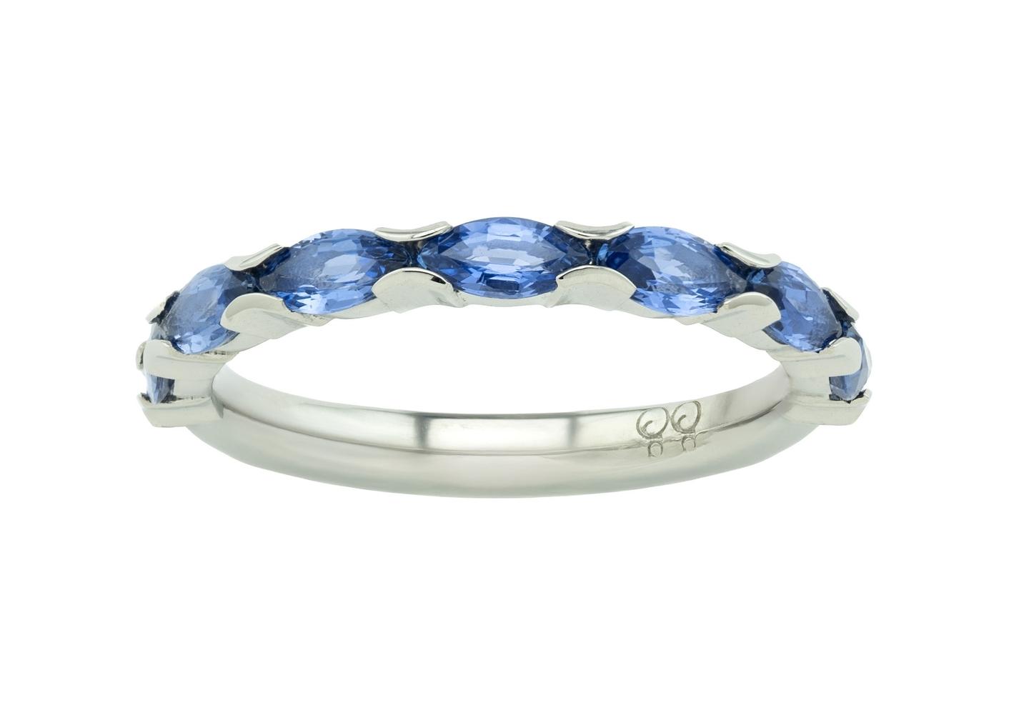 Aurum Platinum 1.18ctw Yogo Marquise Band